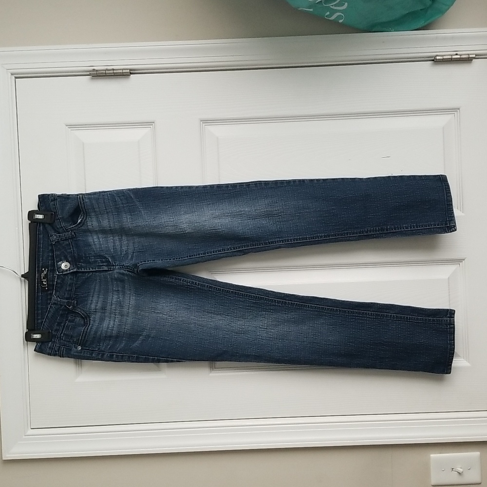 L.e.i. Ashley Louise Skinny Distressed Jeans